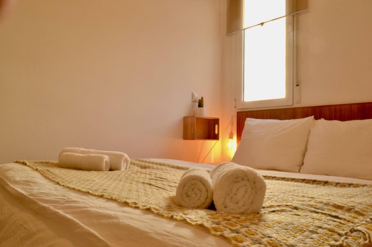 Hola Valencia - Holiday Apartments מראה חיצוני תמונה